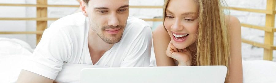 Couple looking at private loans | Financial Information | Tiger Finance