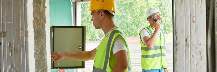 Construction workers building a home | Financial Information | Tiger Finance